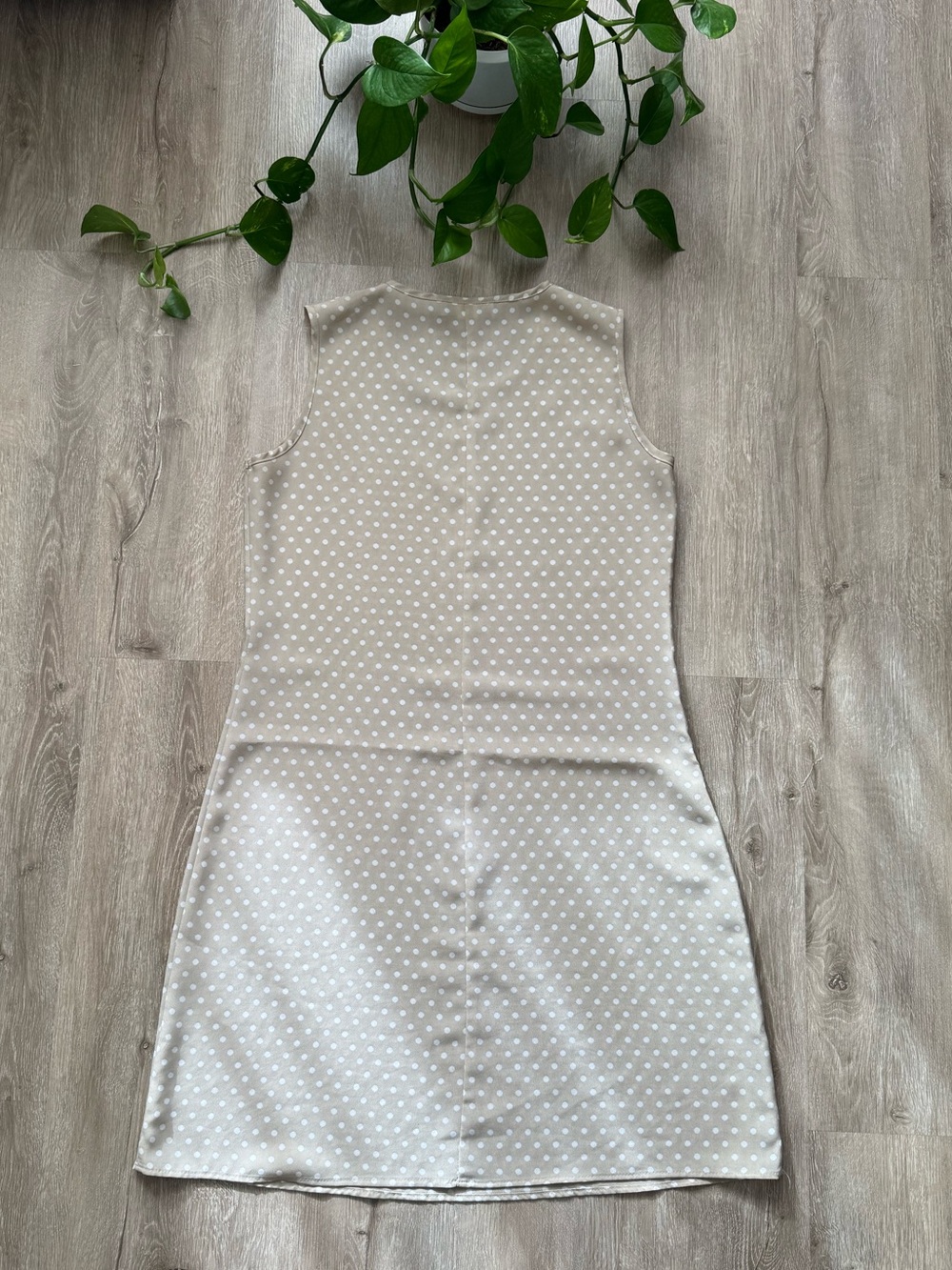 VTG 90’s Cream and Polka Dot Sheath Dress - Picture 4 of 4